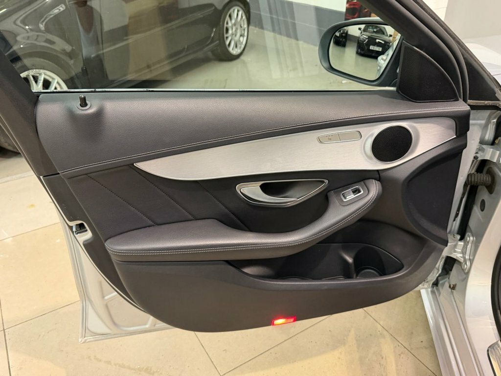 Mercedes-Benz C Class C220 Cdi Blueefficiency Amg Red #33
