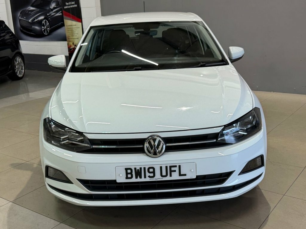 Volkswagen Polo Hatchback Red #5