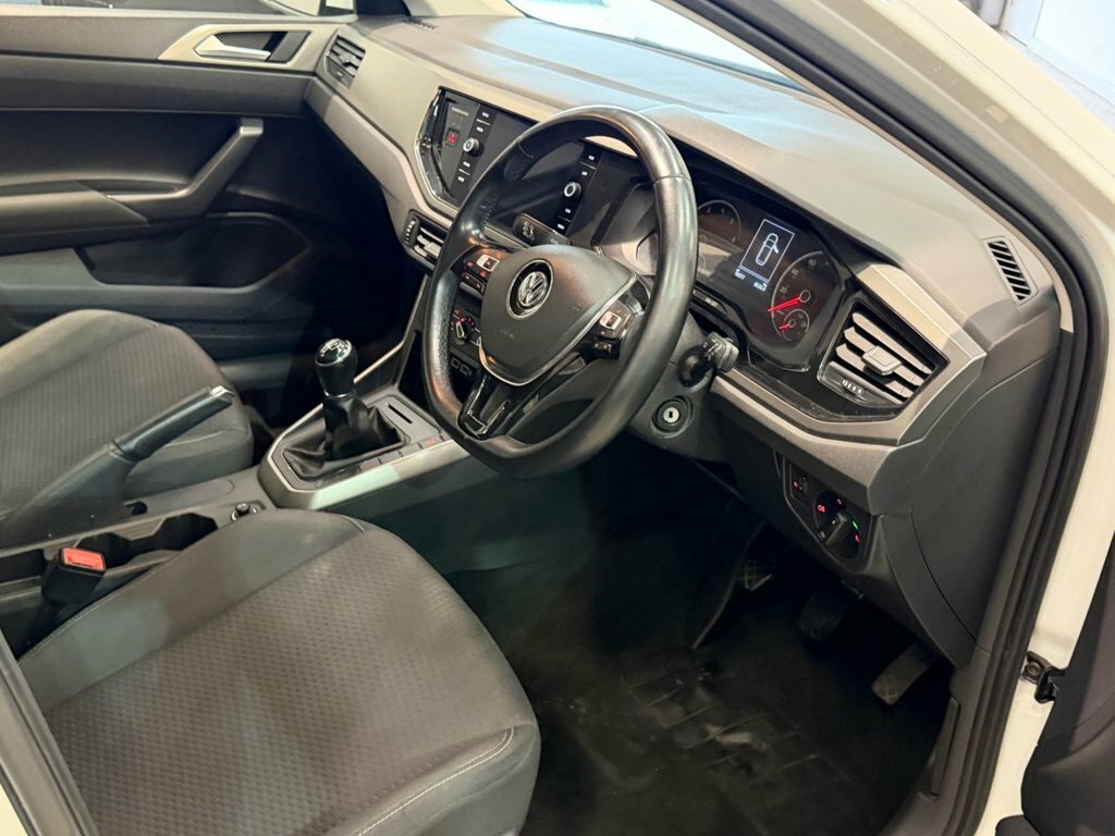 Volkswagen Polo Hatchback Red #6