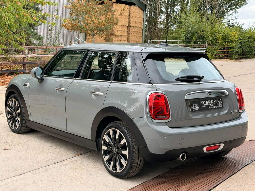 Mini Hatch 1.5 Cooper Exclusive Steptronic Euro 6 Ss YE19LVX Grey #3