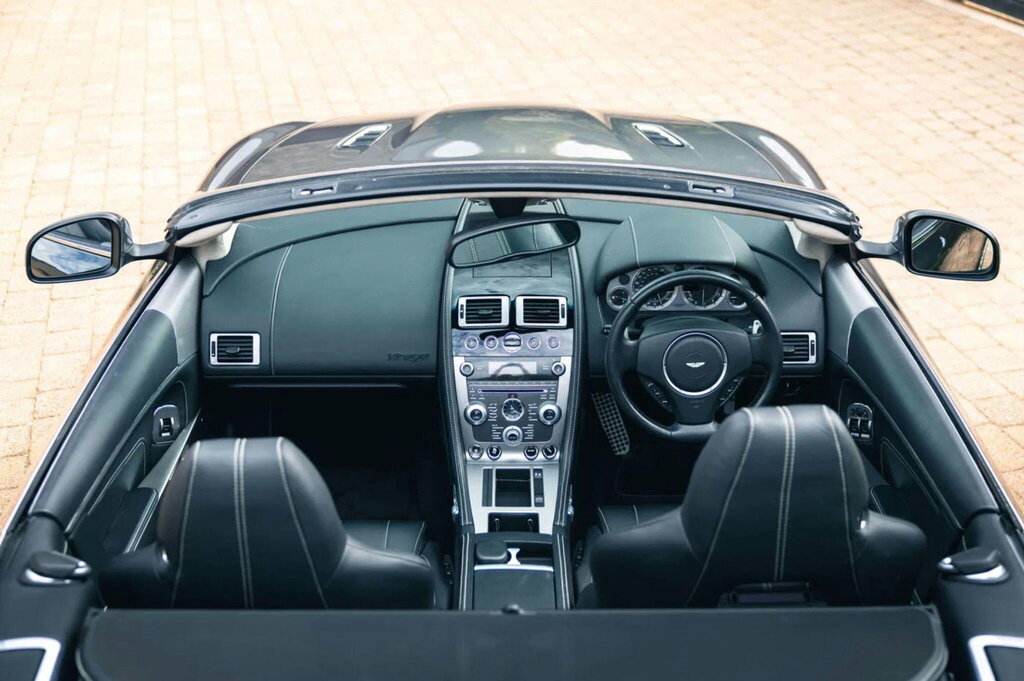 Aston Martin Virage V12 Silver #8