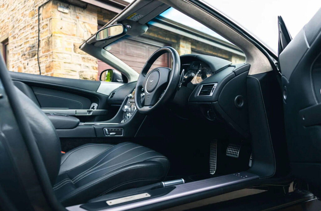 Aston Martin Virage V12 Silver #6