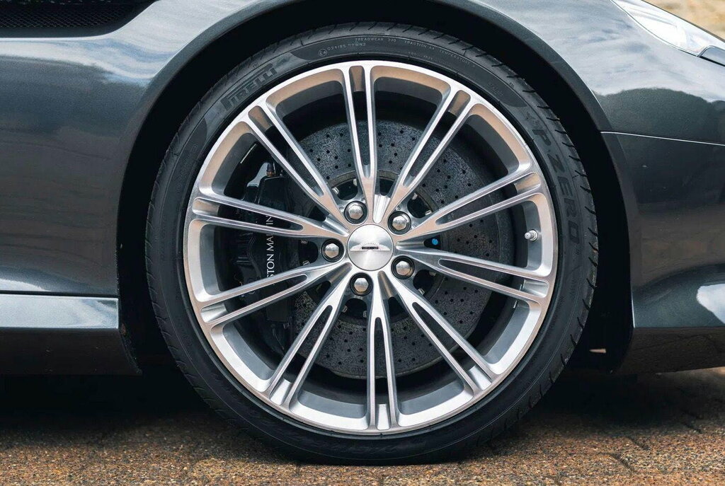Aston Martin Virage V12 Silver #3