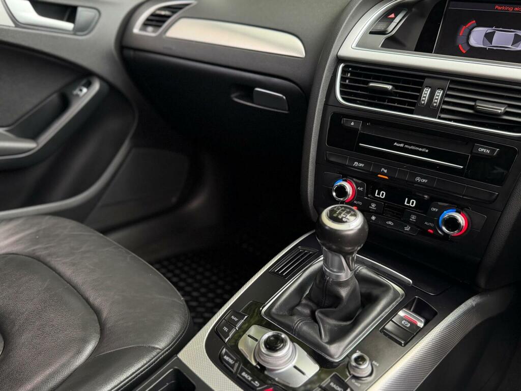Audi A4 Avant Tdi S Line Nav 5-Door Grey #45