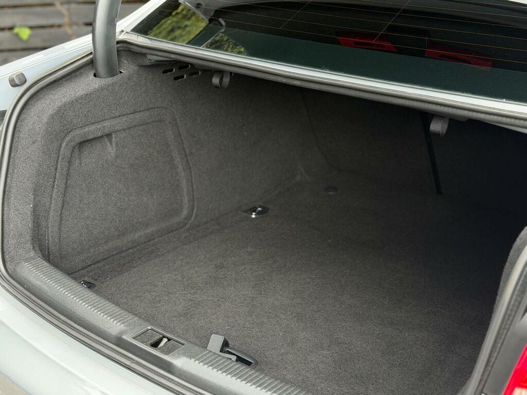 Audi A4 Avant Tdi S Line Nav 5-Door Grey #27