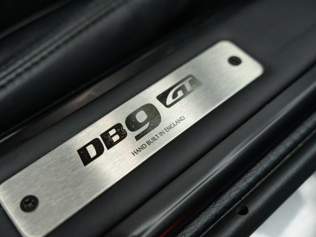 Aston Martin DB9 V12 Volante Brown #55