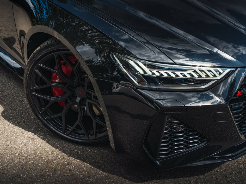 Audi RS6 Avant Plus Sport Black #43
