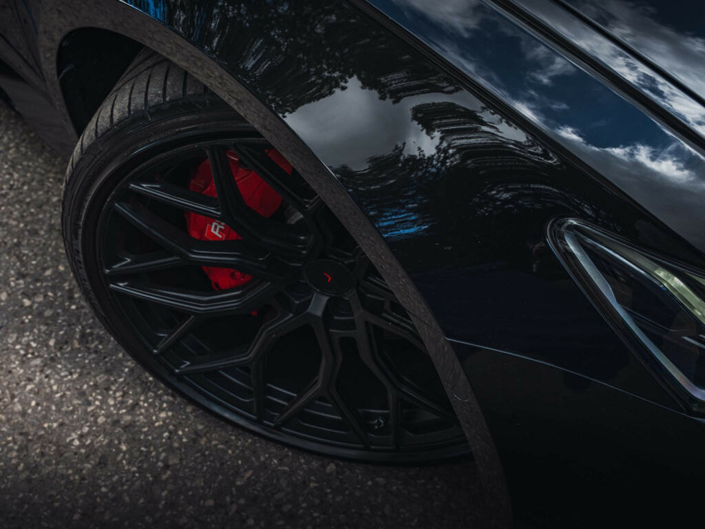 Audi RS6 Avant Plus Sport Black #48