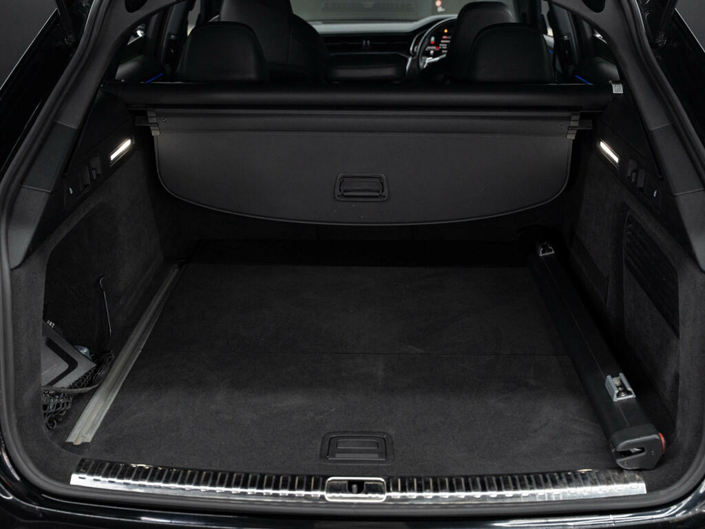 Audi RS6 Avant Plus Sport Black #33