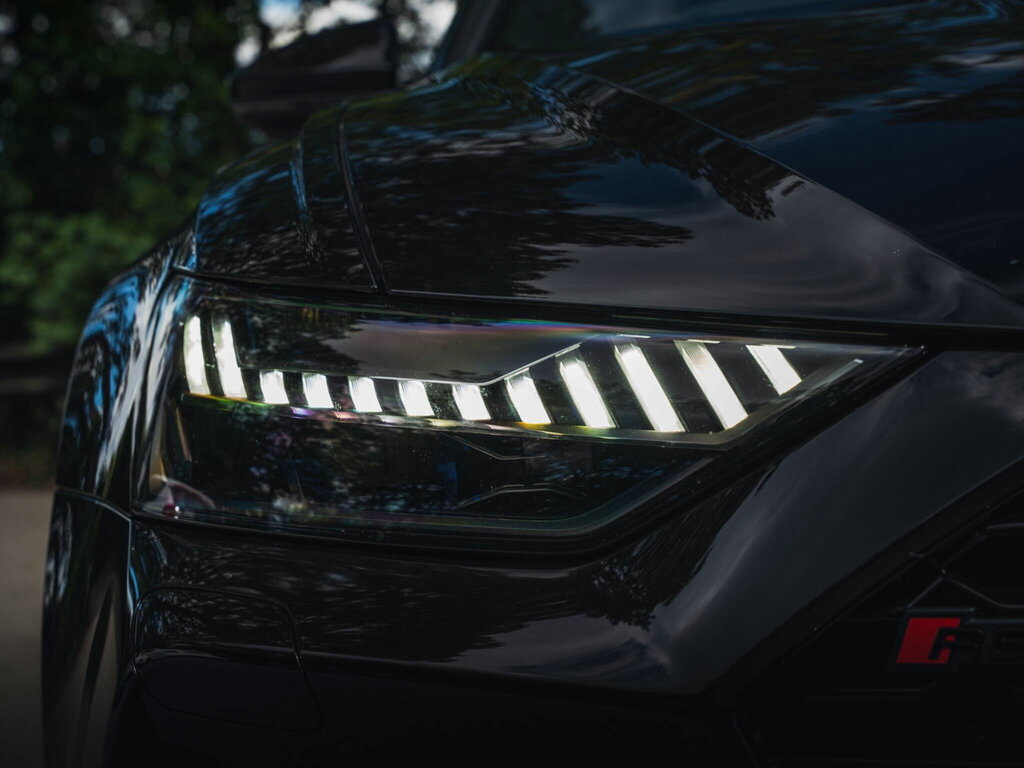 Audi RS6 Avant Plus Sport Black #44