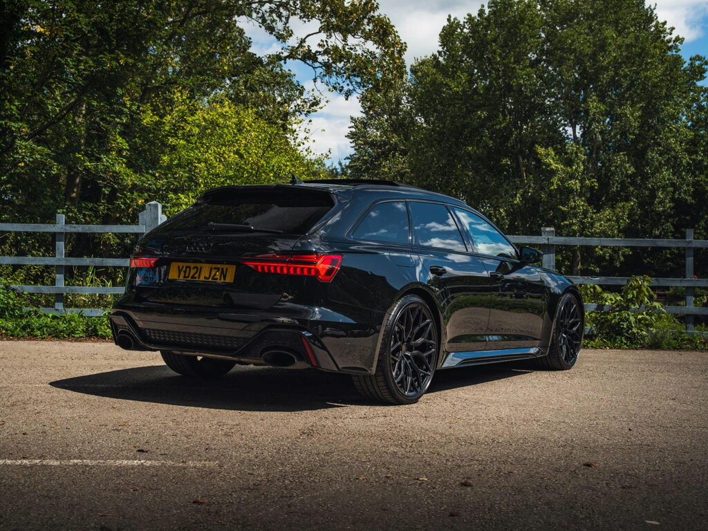 Audi RS6 Avant Plus Sport Black #8