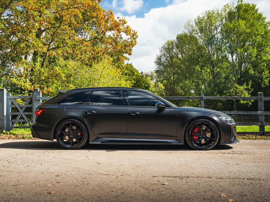 Audi RS6 Avant Estate Black #7