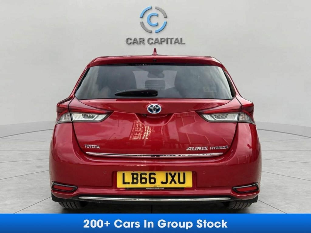 Toyota Auris 1.8L Excel Red #6