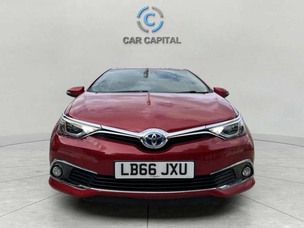 Toyota Auris 1.8L Excel Red #2