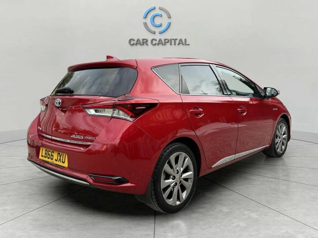 Toyota Auris 1.8L Excel Red #5