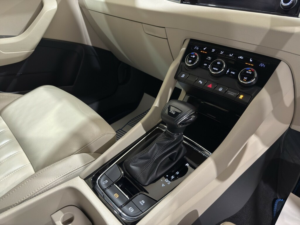 Skoda Karoq Se Nav Plus White #12