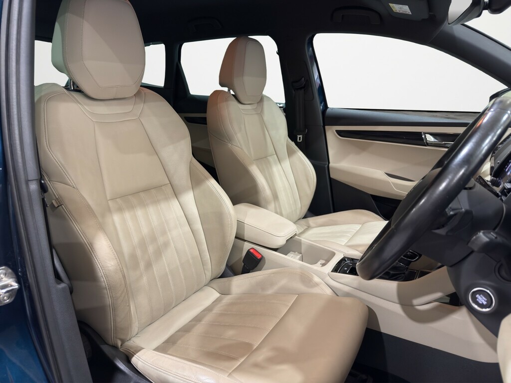 Skoda Karoq Se Nav Plus White #13