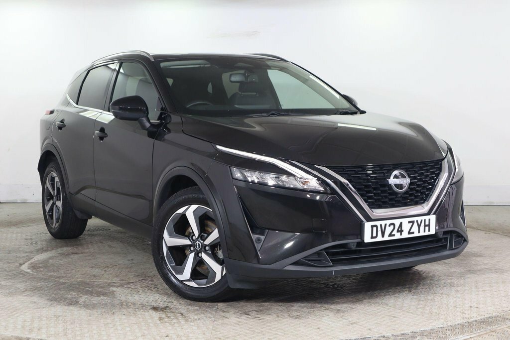 Nissan Qashqai 1.3L N-connecta Black