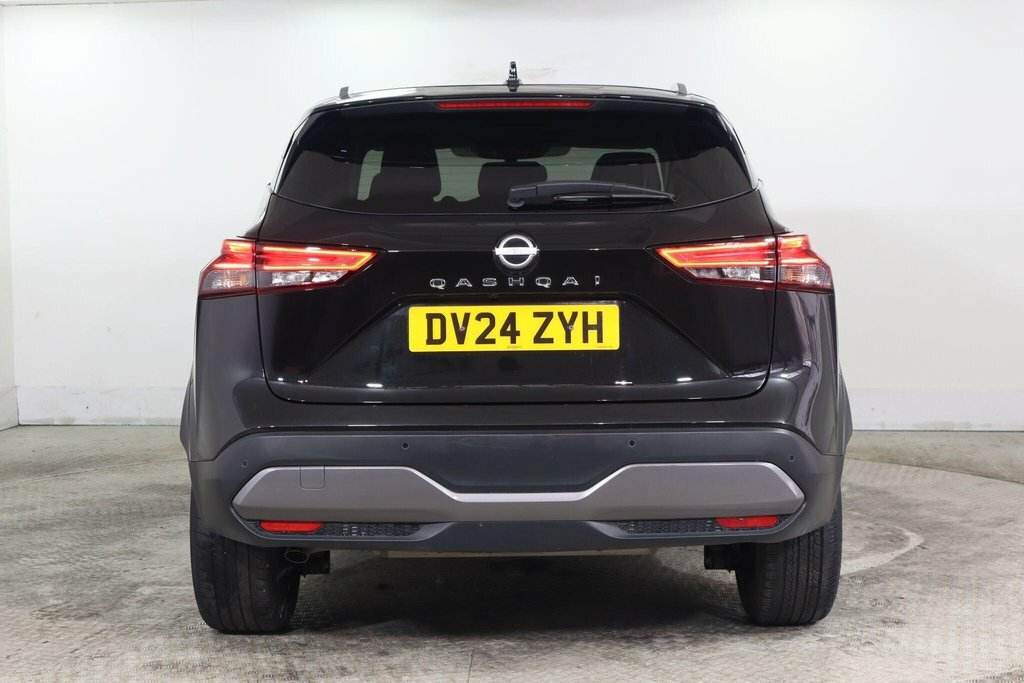 Nissan Qashqai 1.3L N-connecta Black #6