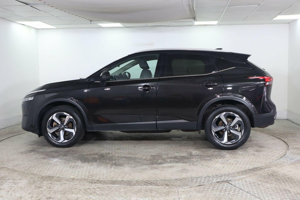 Nissan Qashqai 1.3L N-connecta Black #5