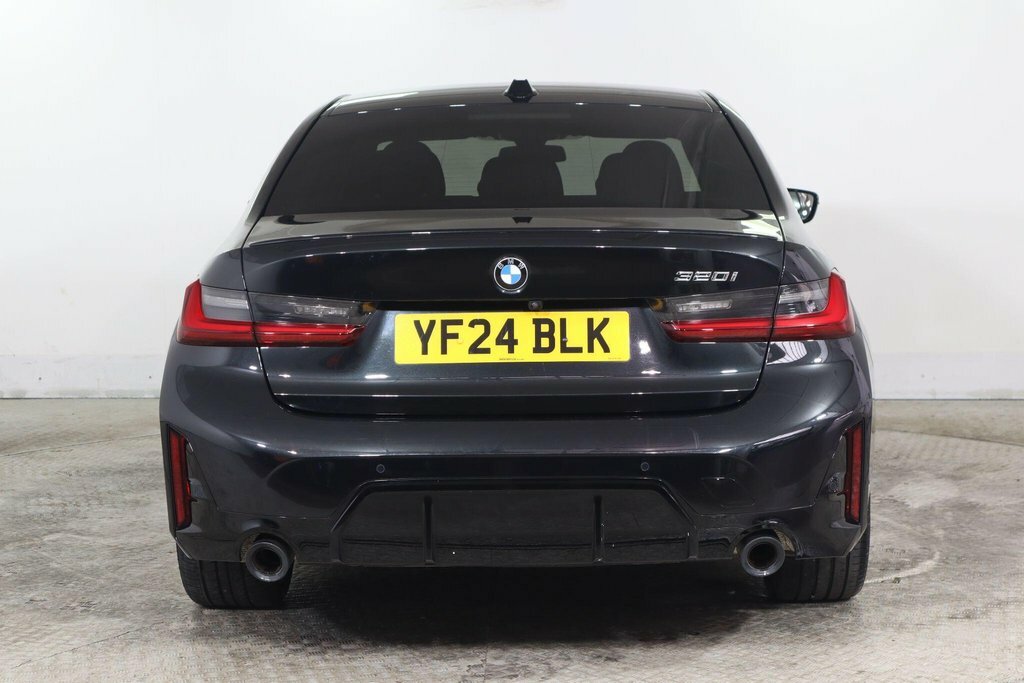 BMW 3 Series 2L M Sport Black #5