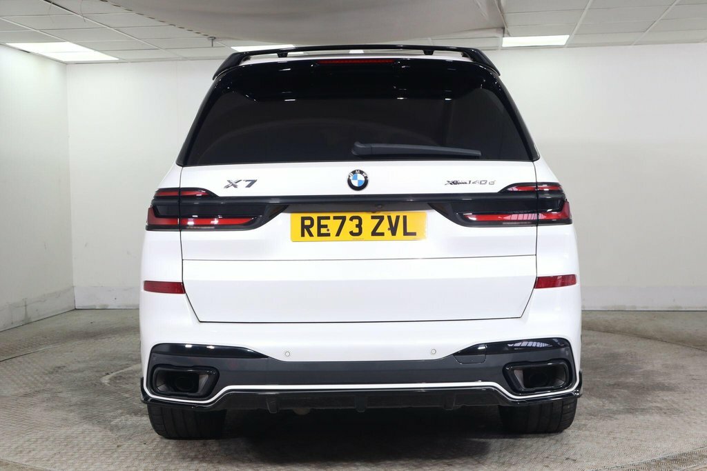 BMW X7 3L M Sport White #6