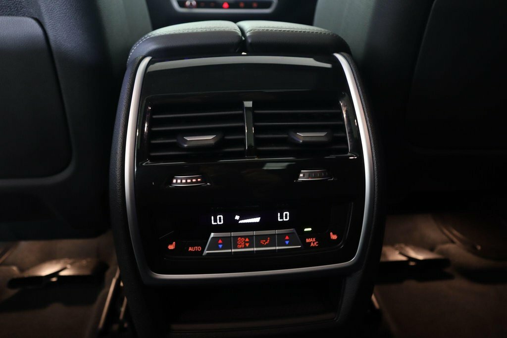 BMW X7 Suv Blue #29