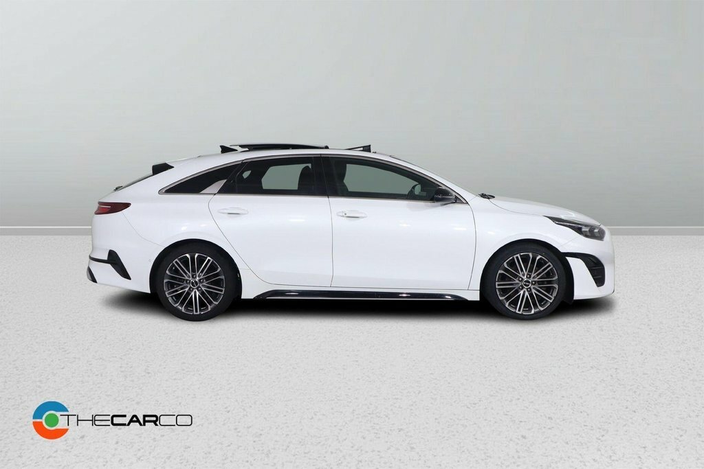 Kia Proceed 1.5L Gt-line S White #5