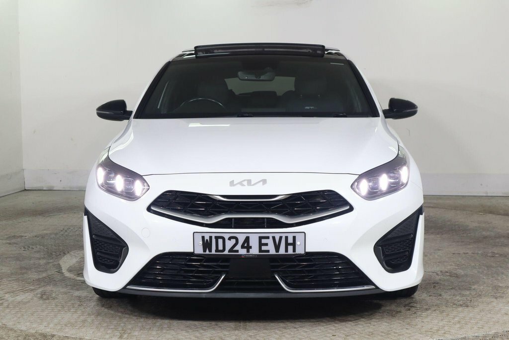 Kia Proceed 1.5L Gt-line S White #3