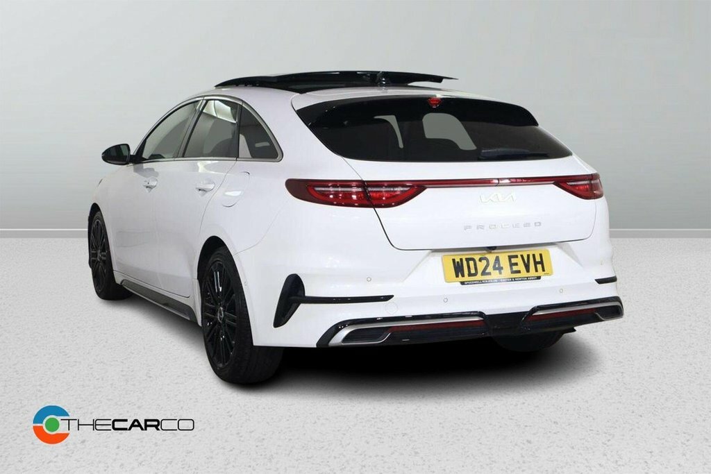 Kia Proceed 1.5L Gt-line S White #6