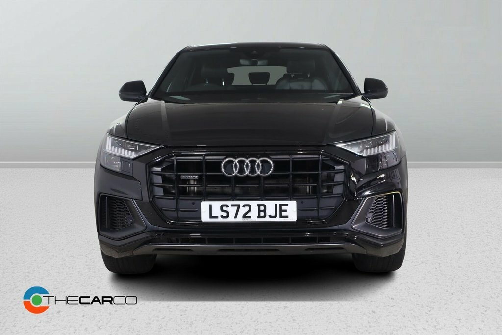 Audi Q8 3L Black Edition Black #3