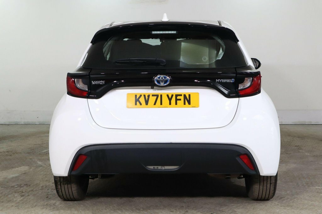 Toyota Yaris Hatchback #6