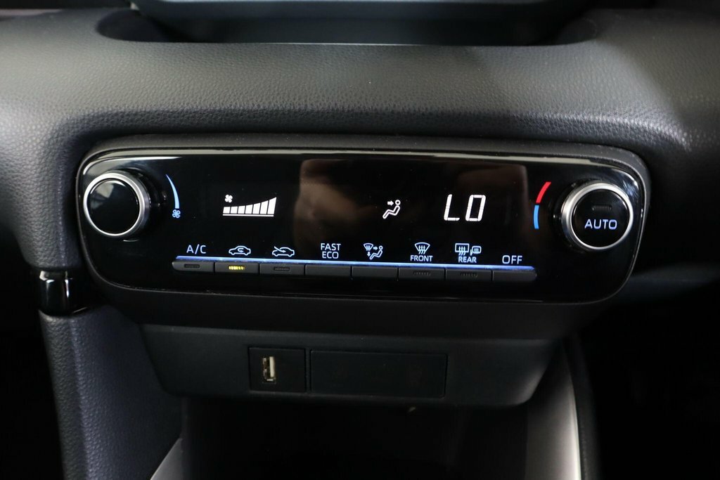 Toyota Yaris Hatchback #16
