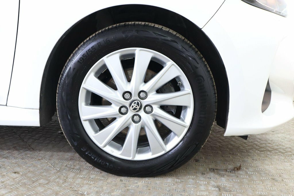 Toyota Yaris Hatchback #21