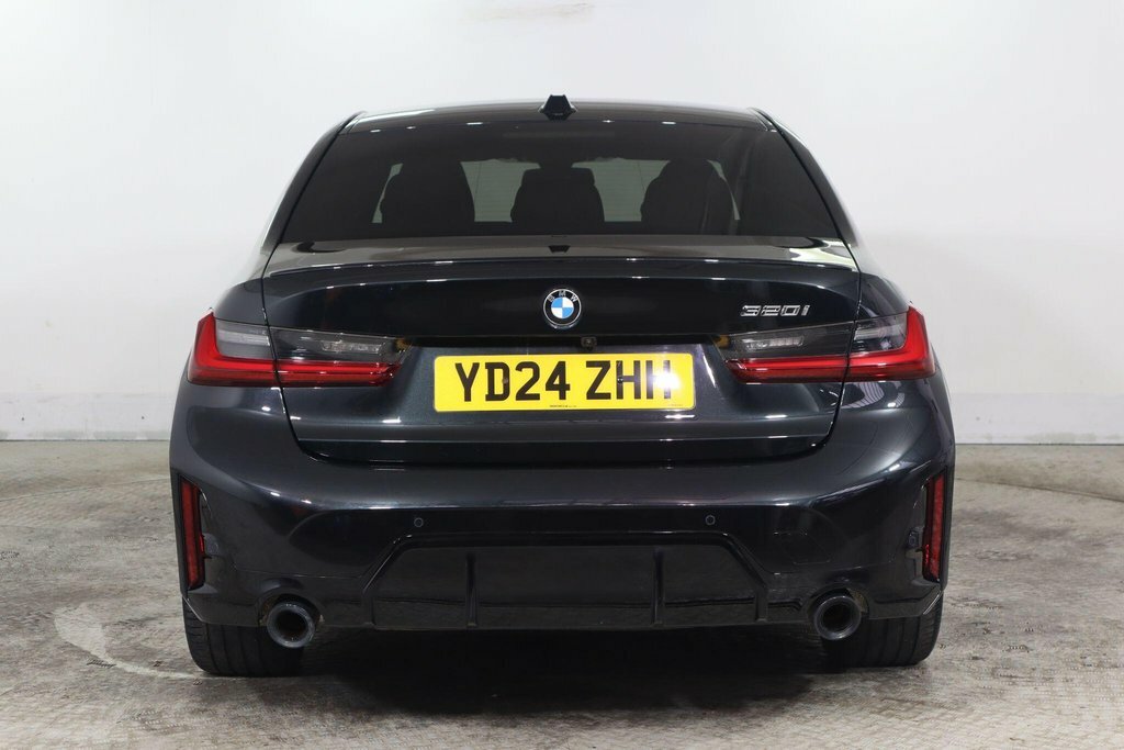BMW 3 Series 2L M Sport Black #6
