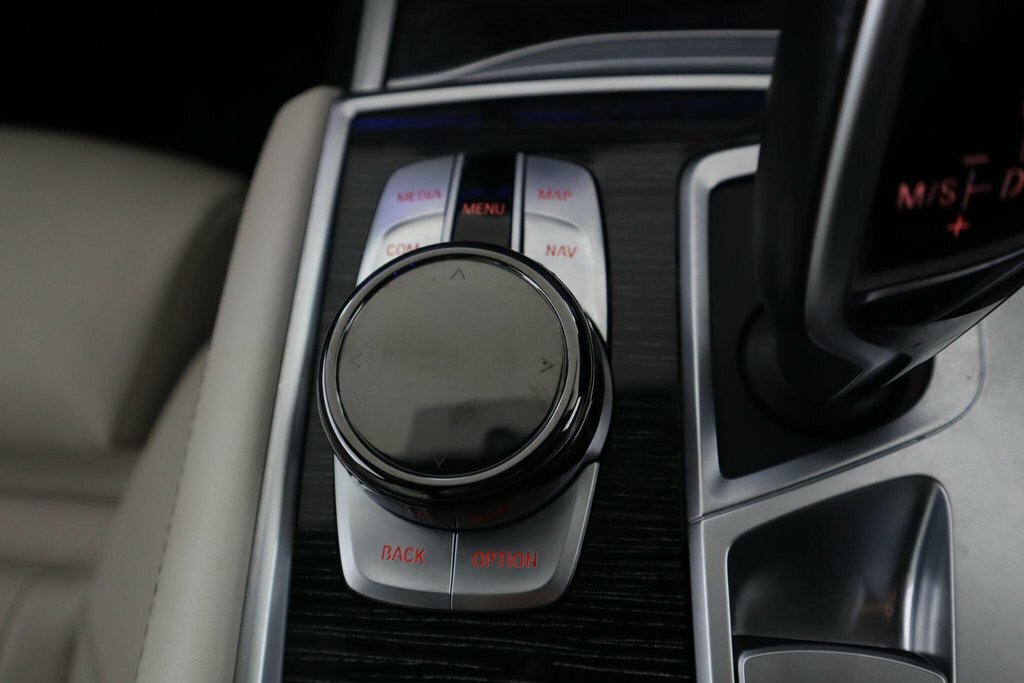 BMW 7 Series  Grey #12