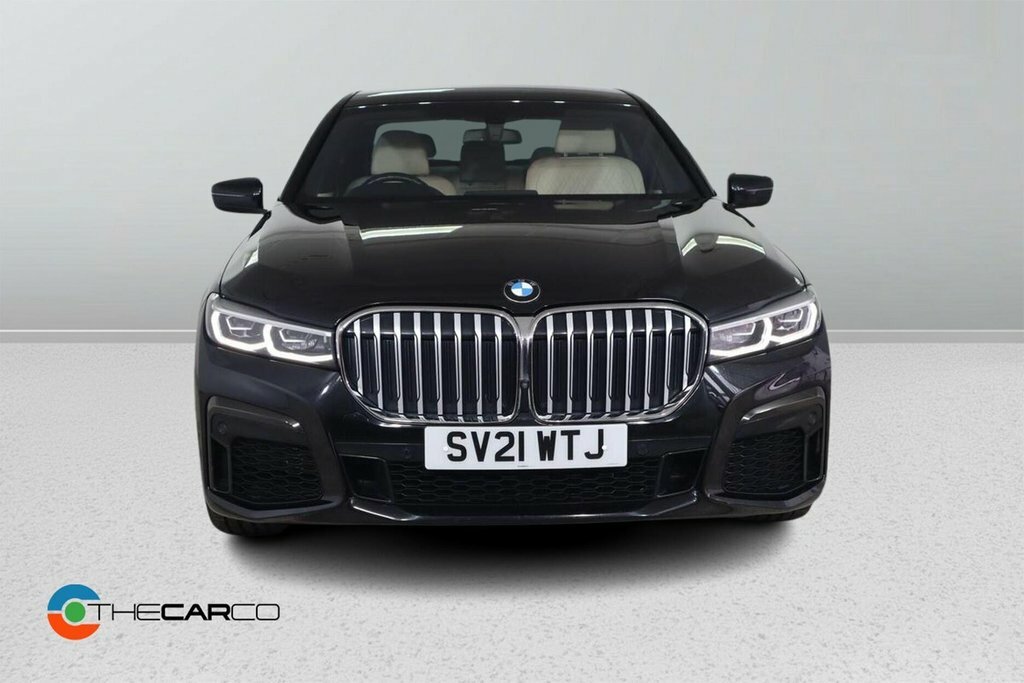 BMW 7 Series 3L M Sport Black #3