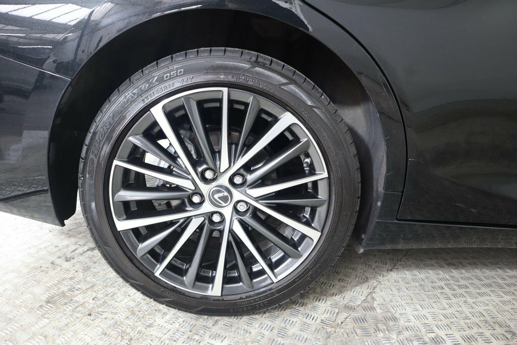 Lexus ES Es 300H Cvt Black #30