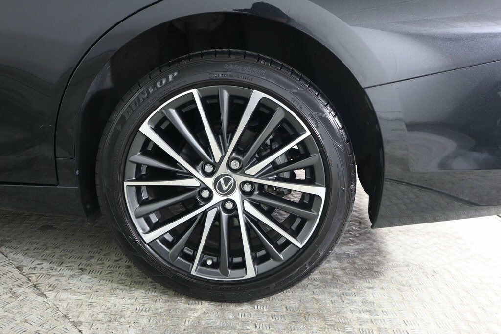 Lexus ES Es 300H Cvt Black #31