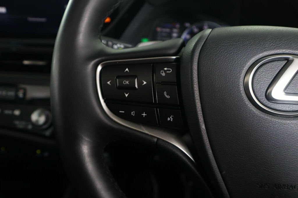 Lexus ES Es 300H Cvt Black #16