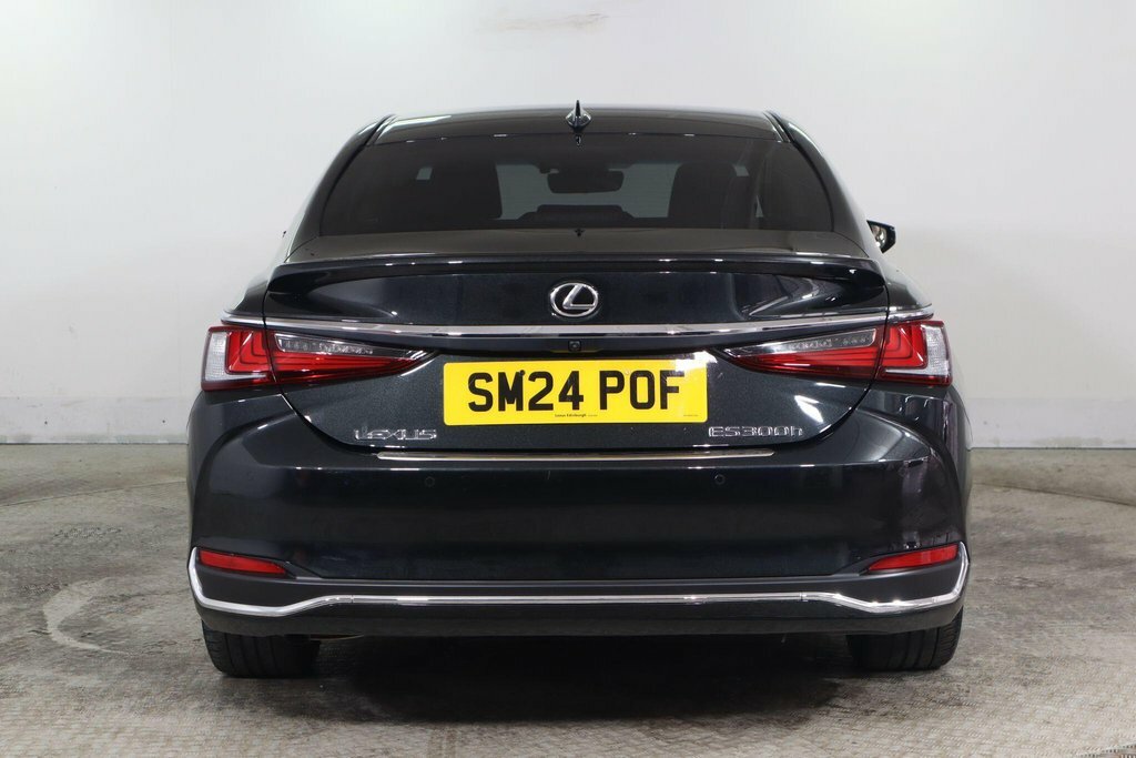Lexus ES 2.5L Premium Edition Black #6