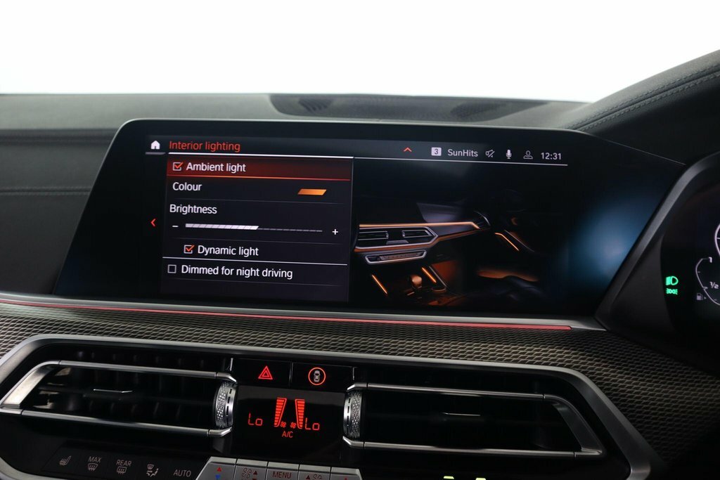 BMW X6 M50i White #48