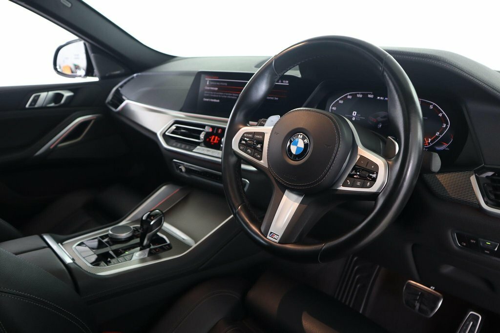BMW X6 M50i Black #59