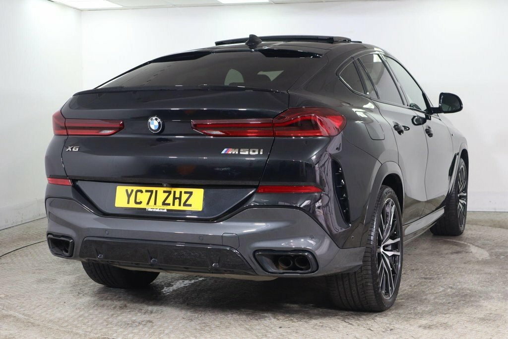 BMW X6 M50i Black #8