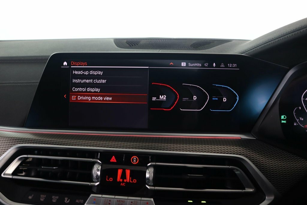 BMW X6 M50i White #46