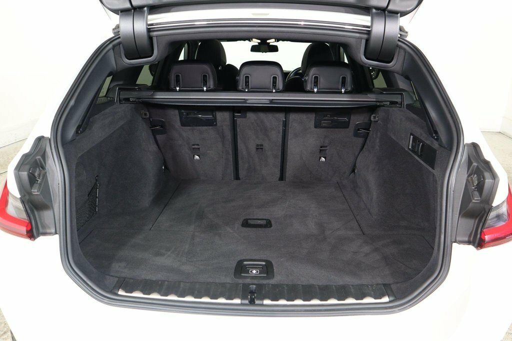 BMW 3 Series 320D Touring Black #51