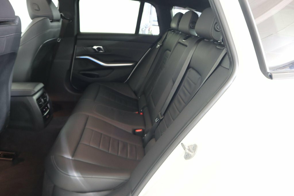 BMW 3 Series 320D Touring Black #13