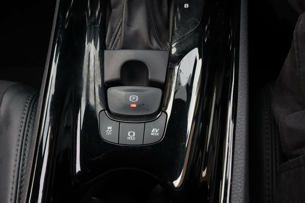 Toyota C-Hr Excel White #19