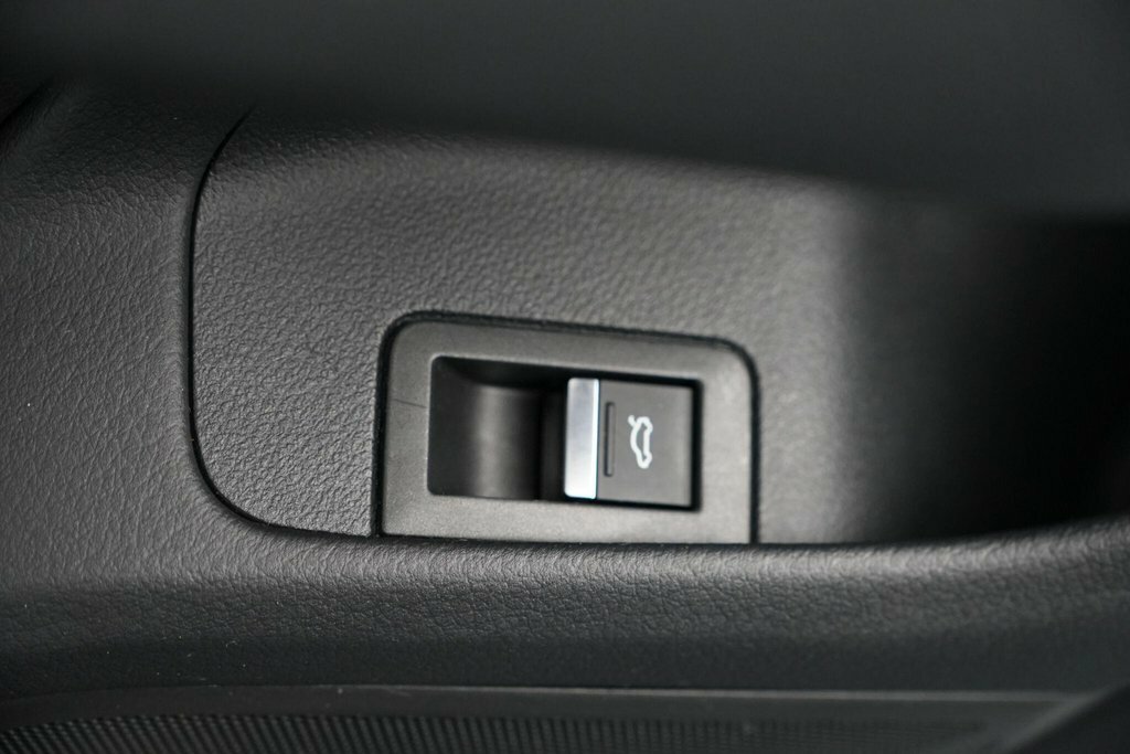 Audi A6 Avant 50 Tfsi E Quattro Black Ed S Tronic Tech Pro Black #25