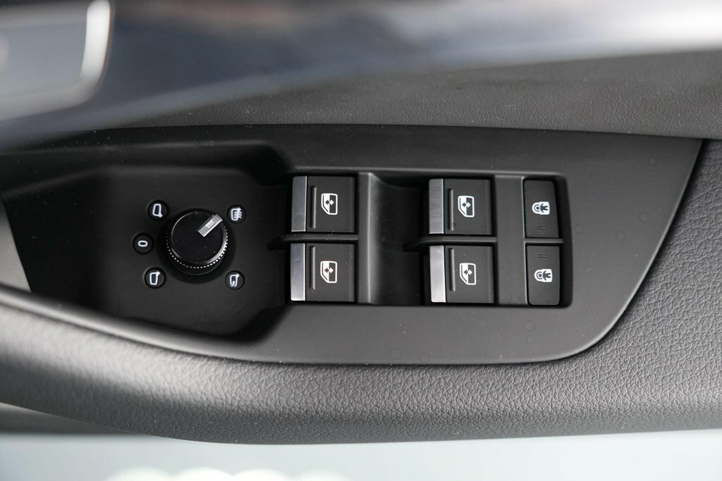 Audi A6 Avant 50 Tfsi E Quattro Black Ed S Tronic Tech Pro Black #24